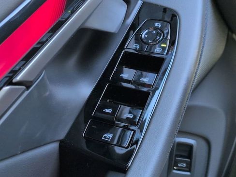 New 2026 BMW i5 eDrive40 image 25