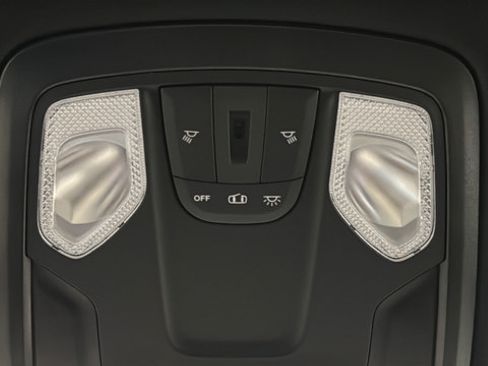 Used 2022 RAM 2500 Big Horn AWD/4WD image 32