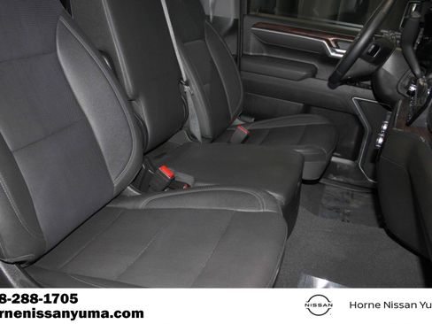 Used 2025 GMC Sierra 1500 SLT AWD/4WD image 6
