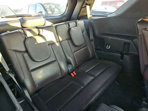 Used 2025 Ford Explorer Platinum w/ LUX Leather Package image 12