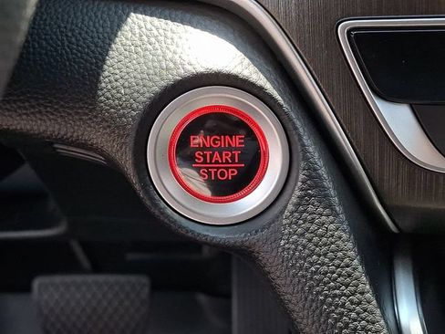 Used 2019 Honda Accord LX image 17