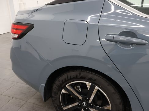 Used 2024 Nissan Sentra SV FWD image 25