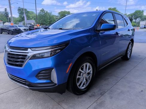 Used 2024 Chevrolet Equinox LT w/ LPO, Cargo Package FWD image 2