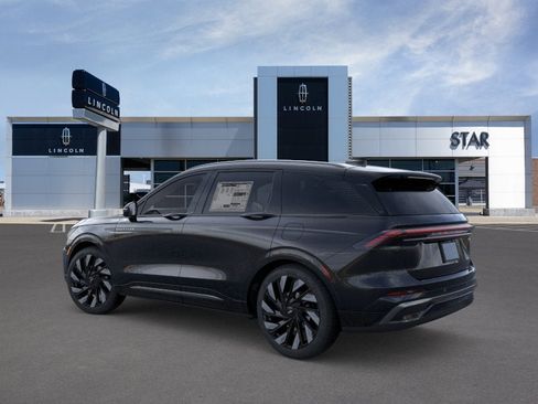 New 2026 Lincoln Nautilus Reserve w/ Jet Appearance Package AWD/4WD image 4