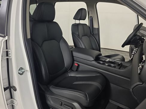 Certified 2026 Honda Pilot EX-L image 29