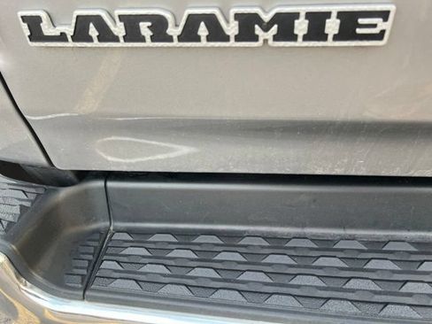 Used 2019 RAM 1500 Laramie AWD/4WD image 7