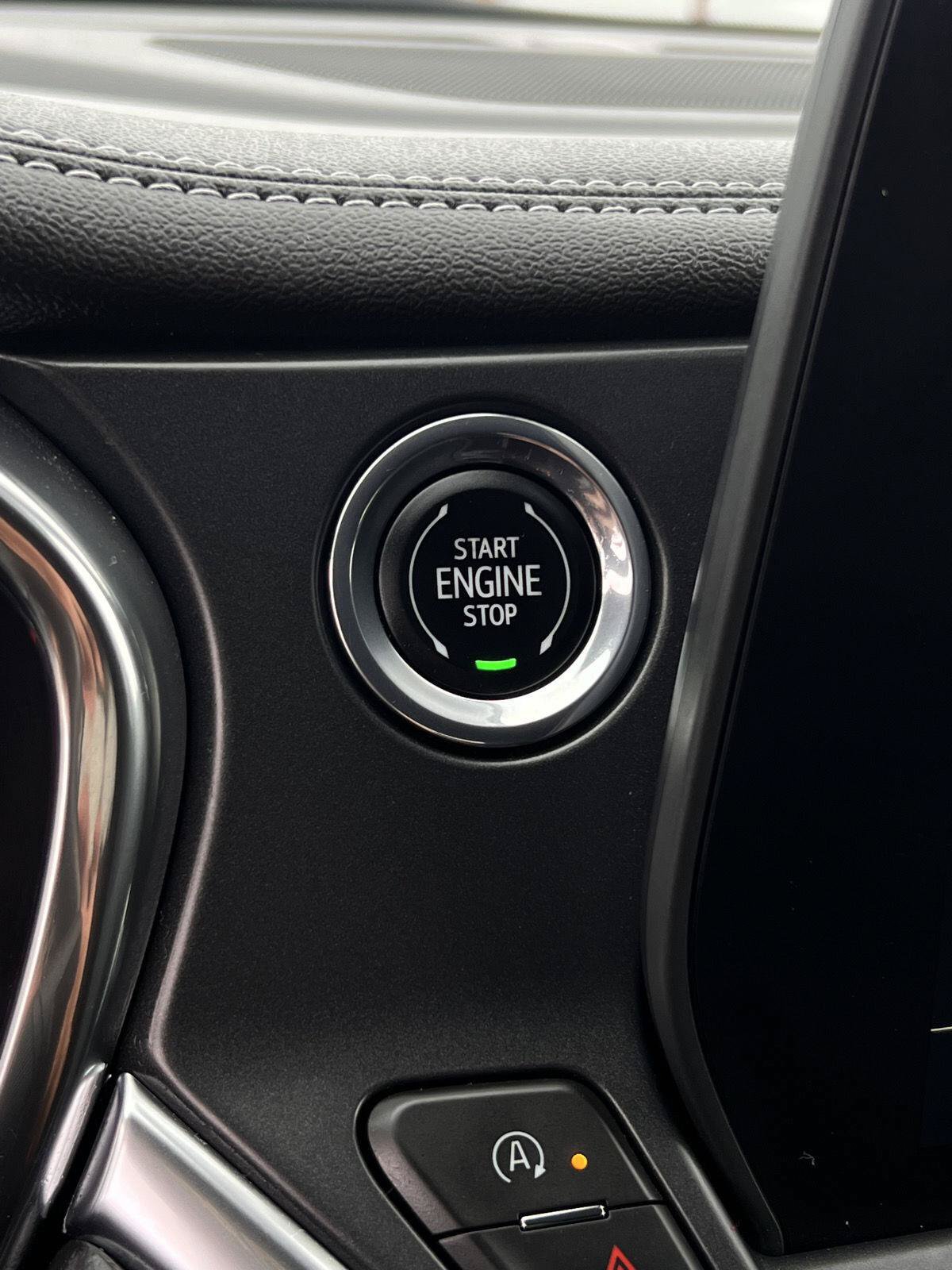 Used 2024 Chevrolet Blazer LT FWD image 9