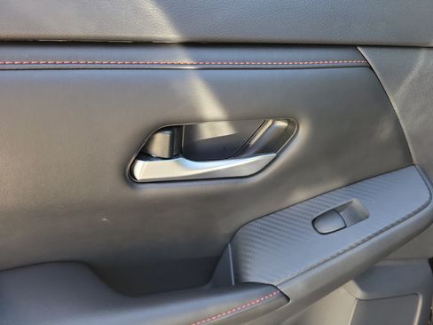 Certified 2025 Nissan Sentra SR FWD image 20