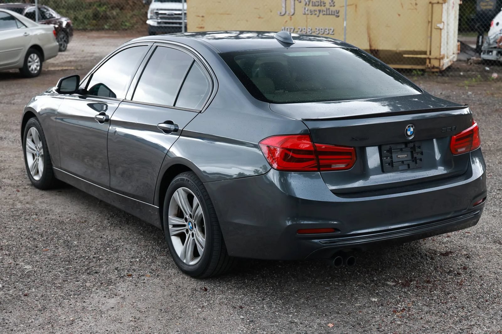 Used 2016 BMW 328i xDrive Sedan AWD/4WD image 3