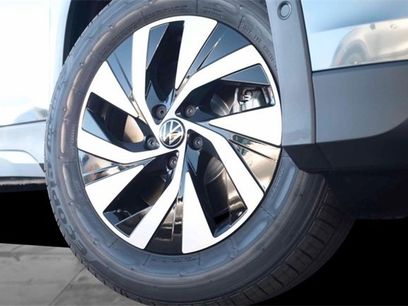 New 2025 Volkswagen Tiguan S