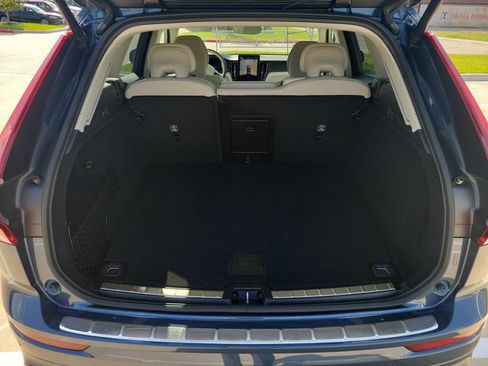 Used 2026 Volvo XC60 B5 Ultra AWD/4WD image 10