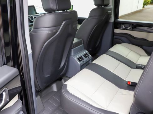 New 2025 INEOS Grenadier Fieldmaster Edition image 45