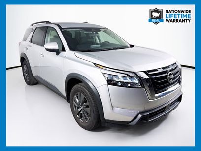 Used 2024 Nissan Pathfinder SV