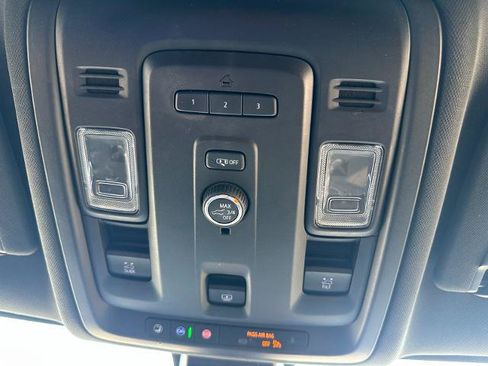 Used 2021 Chevrolet Suburban RST AWD/4WD image 44