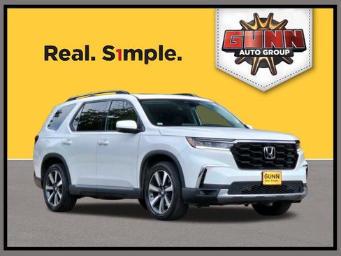 Used 2025 Honda Pilot Elite image 1