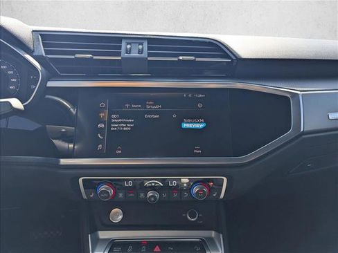 Used 2020 Audi Q3 2.0T Premium Plus w/ Premium Plus Package image 12