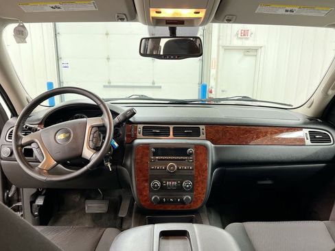 Used 2013 Chevrolet Tahoe LS w/ Convenience Package RWD image 10