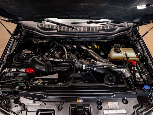 Used 2017 Ford F250 Lariat w/ Lariat Ultimate Package image 34