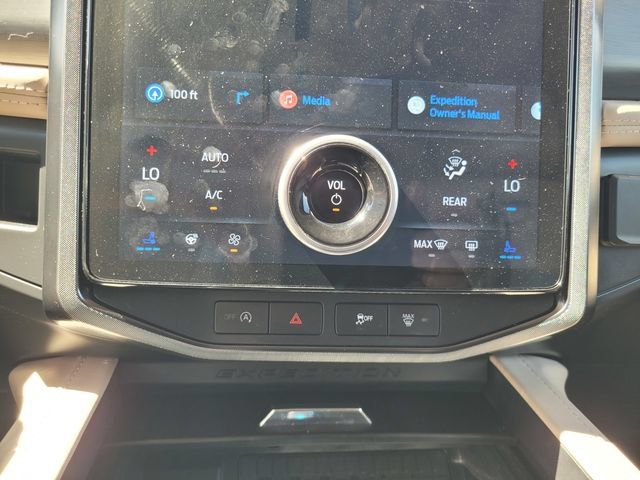 Used 2022 Ford Expedition Max Platinum AWD/4WD image 25