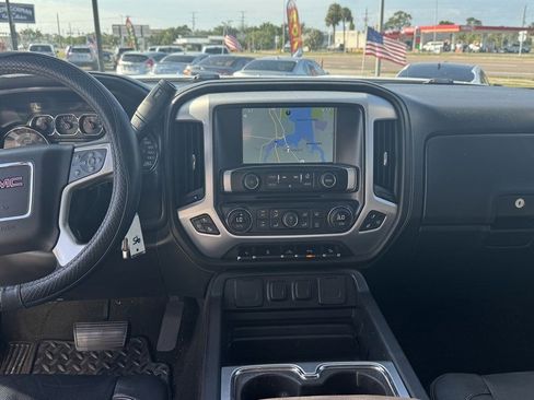 Used 2015 GMC Sierra 1500 SLT w/ SLT Crew Cab Value Package image 8