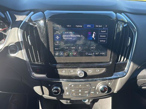 Used 2023 Chevrolet Traverse Premier w/ Redline Edition AWD/4WD image 13