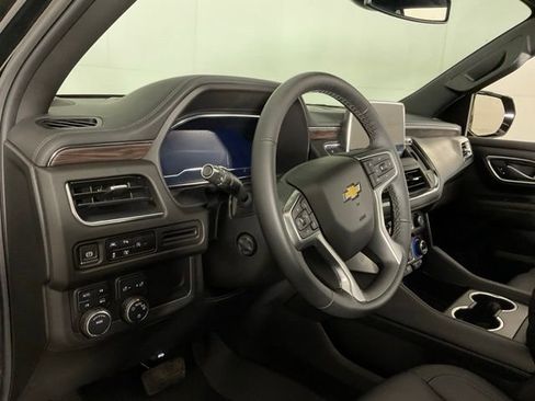 Used 2024 Chevrolet Tahoe LT w/ LT Signature Plus Package image 16