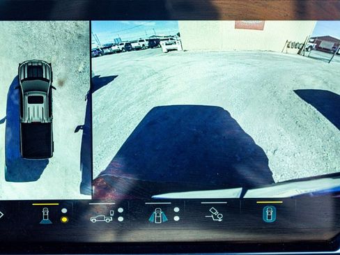 Used 2022 Chevrolet Silverado 1500 LT Trail Boss w/ LT Trail Boss Premium Package image 14