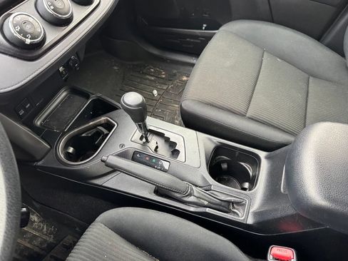 Used 2017 Toyota RAV4 LE w/ Carpet Mat Package AWD/4WD image 9