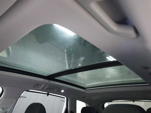 Used 2023 Audi Q7 Premium Plus w/ Premium Plus Package image 19