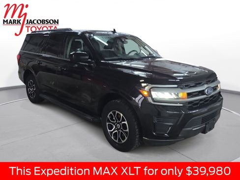 Used 2024 Ford Expedition Max XLT image 6