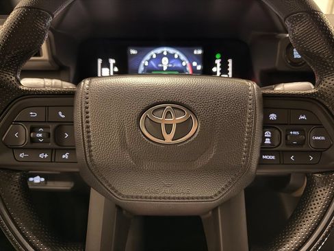 Used 2026 Toyota Tacoma SR5 AWD/4WD image 19