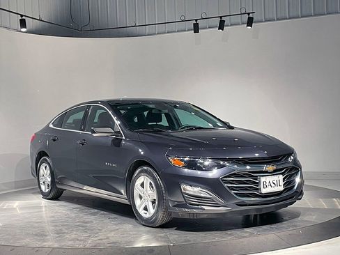 Used 2022 Chevrolet Malibu LS image 37