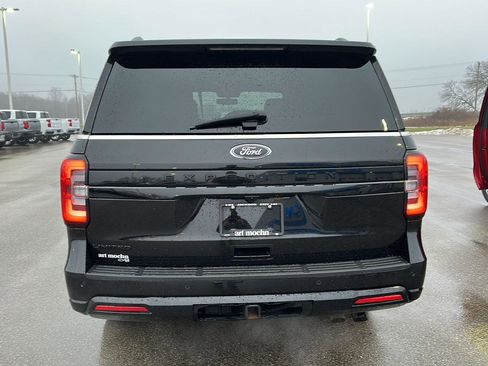 Used 2024 Ford Expedition Limited image 5