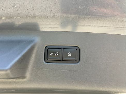 Used 2025 Hyundai Santa Fe SEL FWD image 36