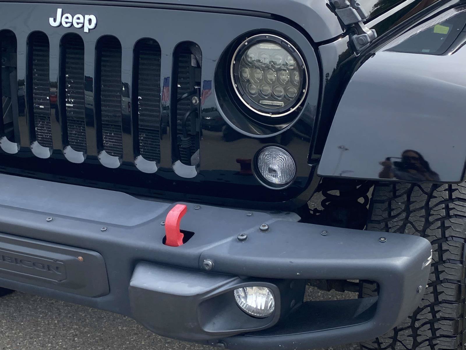 Used 2015 Jeep Wrangler Unlimited Rubicon AWD/4WD image 5