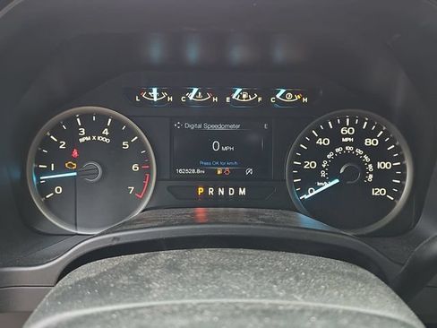 Used 2018 Ford F150 XLT w/ Equipment Group 302A Luxury RWD image 19