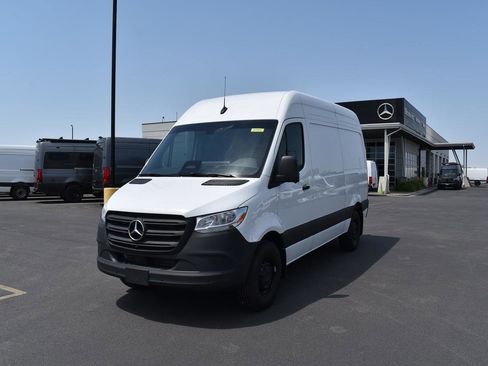 New 2025 Mercedes-Benz Sprinter 2500 image 1
