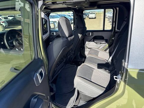 Used 2022 Jeep Gladiator Mojave w/ LED Lighting Group AWD/4WD image 6
