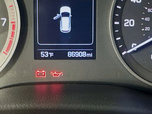 Used 2018 Hyundai Tucson Sport image 19