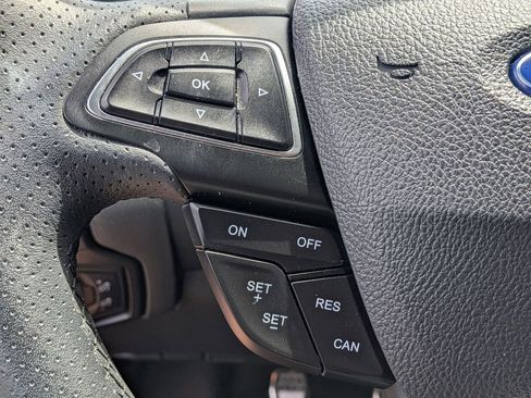Used 2017 Ford Focus ST FWD image 13