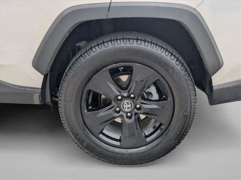 Used 2019 Toyota RAV4 XLE image 22