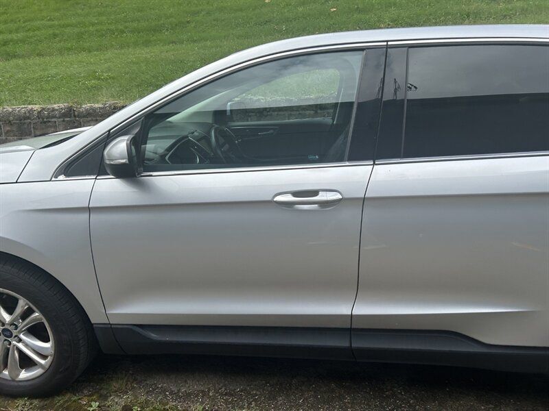 Used 2015 Ford Edge SEL w/ Equipment Group 201A AWD/4WD image 27