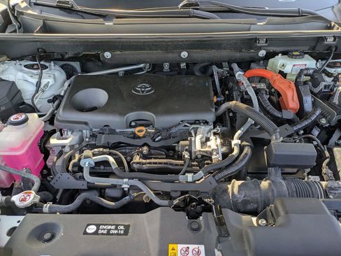 Used 2021 Toyota RAV4 XSE AWD/4WD image 10