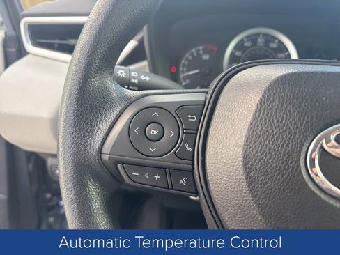 Used 2020 Toyota Corolla LE image 14