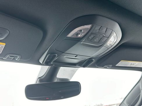 New 2026 Chrysler Pacifica Limited image 35