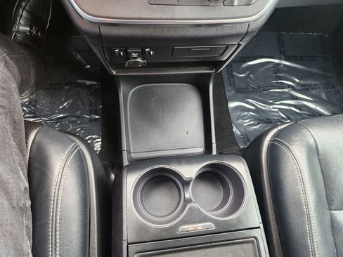 Used 2018 Toyota Sienna SE FWD image 15
