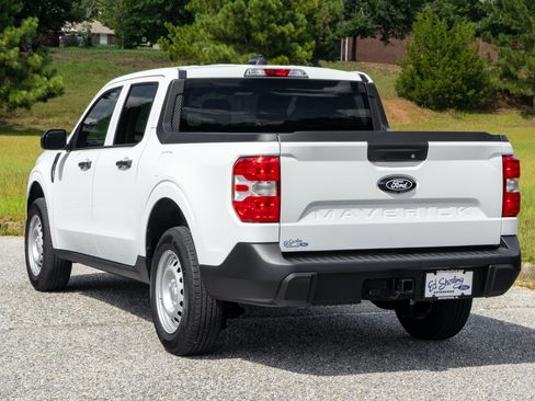New 2026 Ford Maverick XL FWD image 4