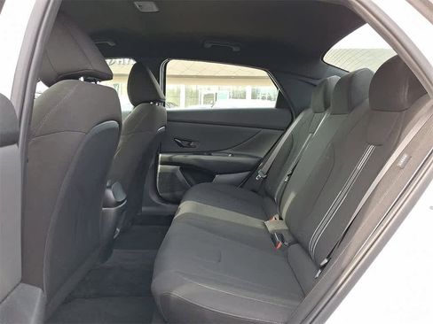 Certified 2025 Hyundai Elantra Sport image 10