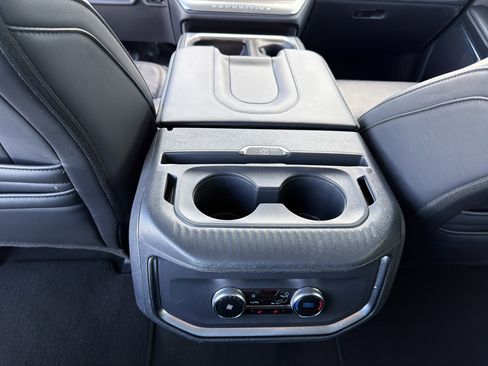 Certified 2025 Ford Expedition Max Platinum image 60