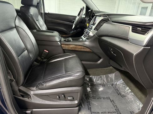 Used 2017 Chevrolet Suburban LT AWD/4WD image 40